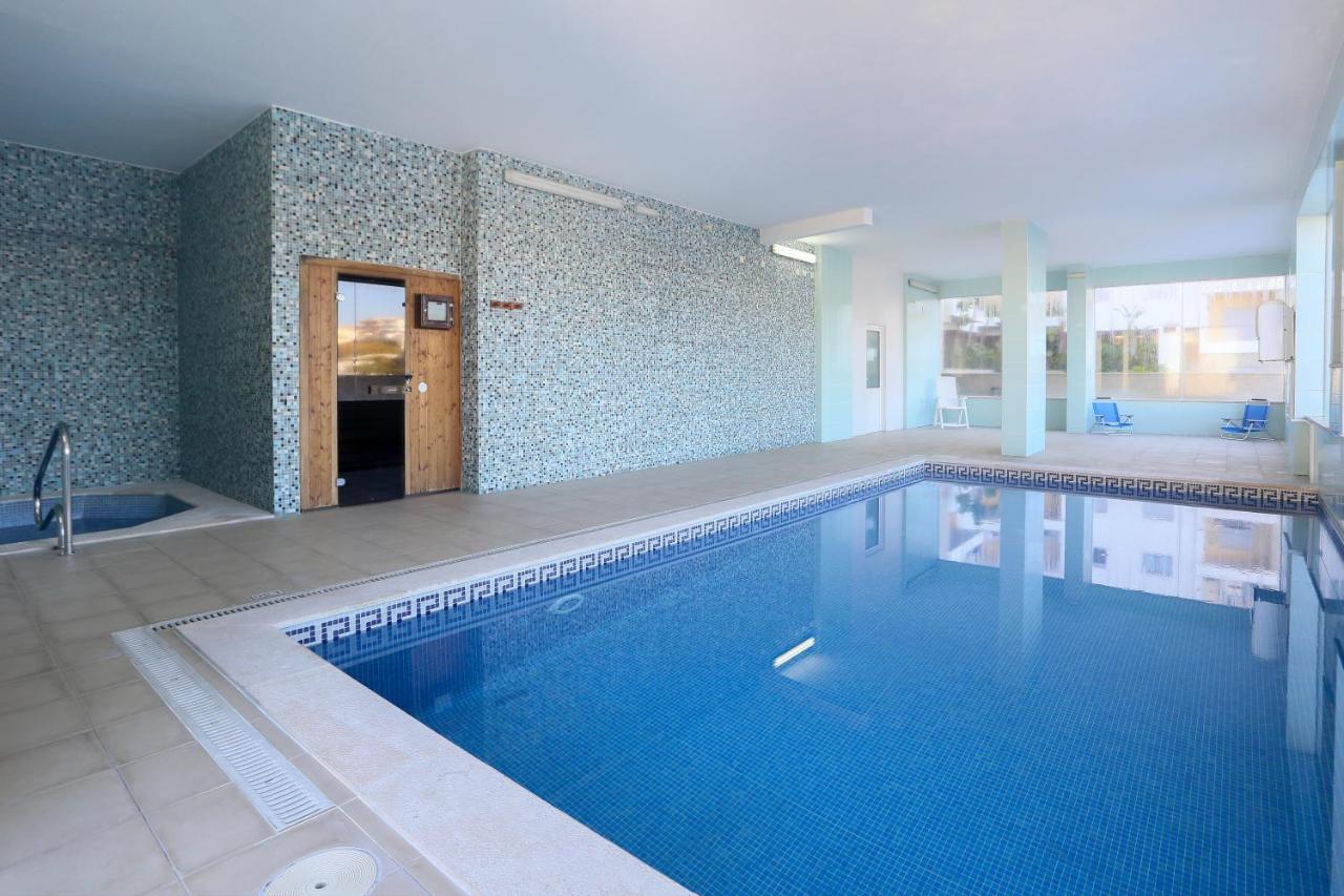 3 Bedroom Apartment With Indoor Pool Central Лагуш Экстерьер фото