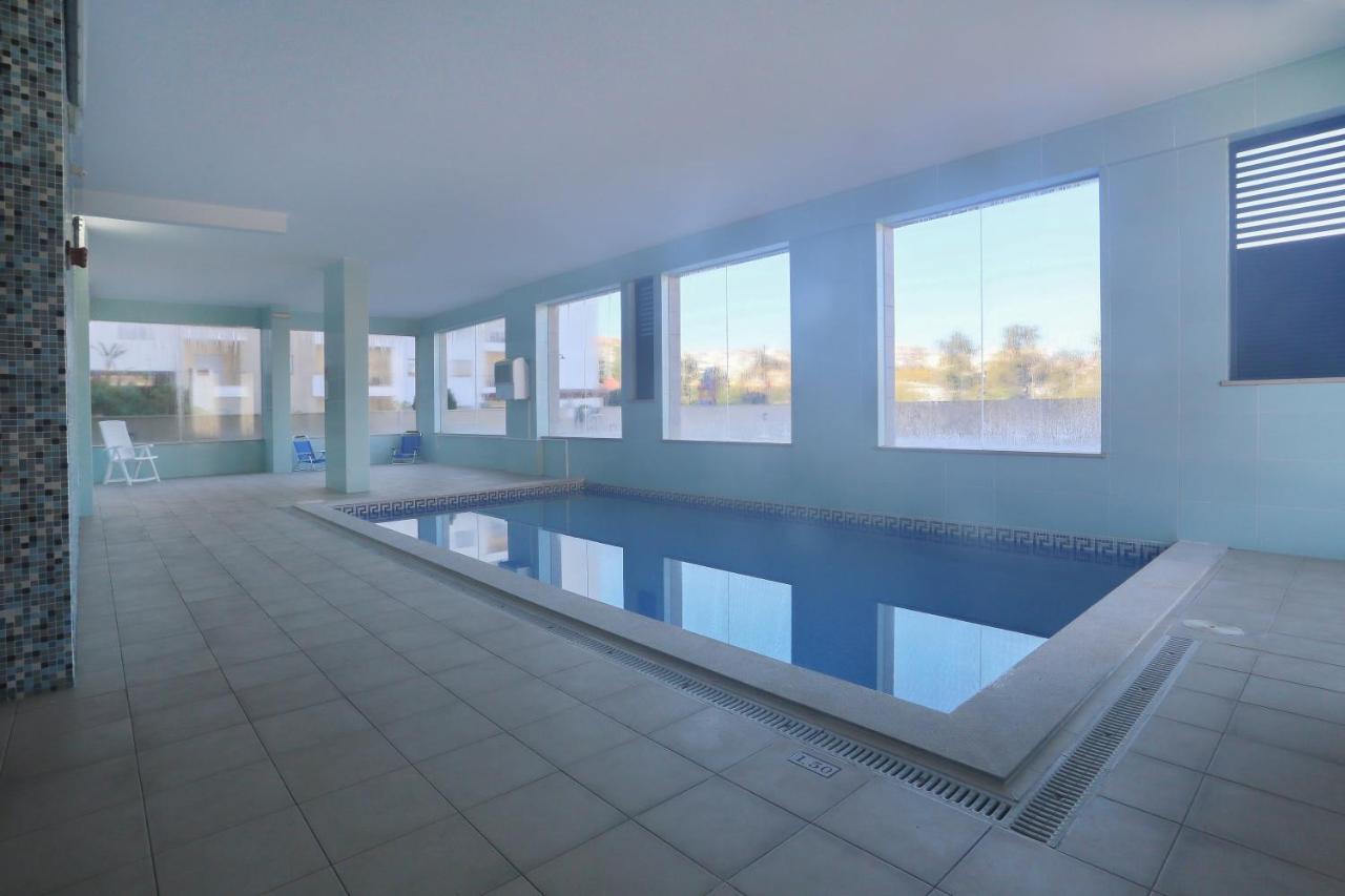 3 Bedroom Apartment With Indoor Pool Central Лагуш Экстерьер фото